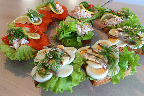 Herkuttele retrovoileivillä, Voimapuu